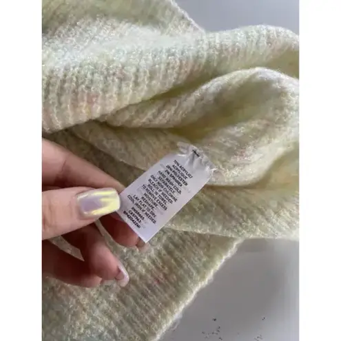 BP. Sweater Womens Large Yellow Pullover Crewneck Soft Knit Wool Blend Cozy Yellow