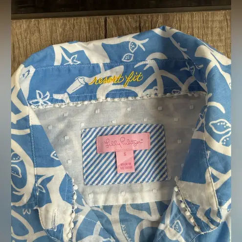 Lilly Pulitzer  blue and white monkey‎ print shirt ‘shake it up’ size small - Image 3