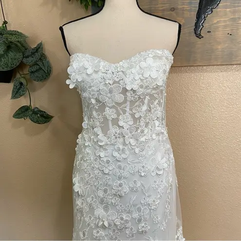 NWOT Lulus Adoring Bliss White Tulle Strapless Lace