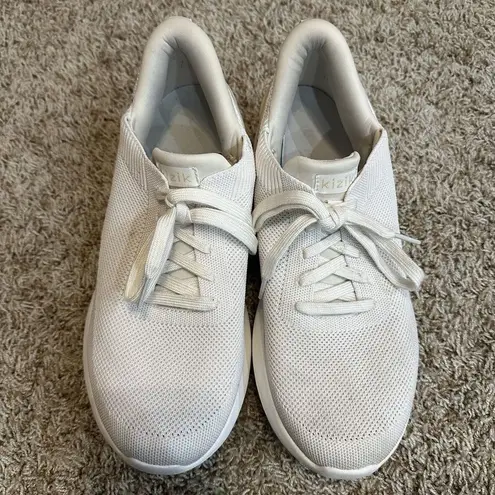 Kizik Men's 8.5 Wide Women's 10 Wide Athens Light Knit Sneakers In White Creme