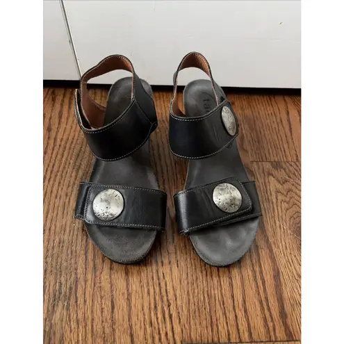 Taos Carousel 2 Black Silver Leather Wedge Sandals Size 36 5.5