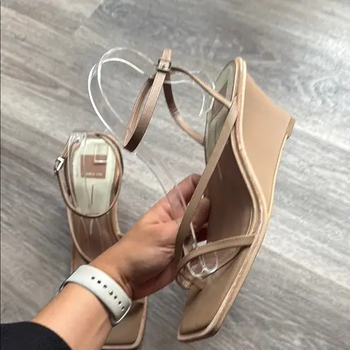*Dolce Vita Cream Sandals 10M Leather Tan Stylish Wedge 10M Size 10
