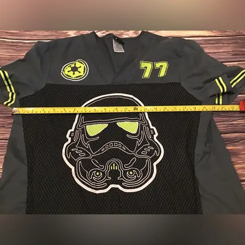 Star Wars Stormtrooper 77 scrub shirt size medium