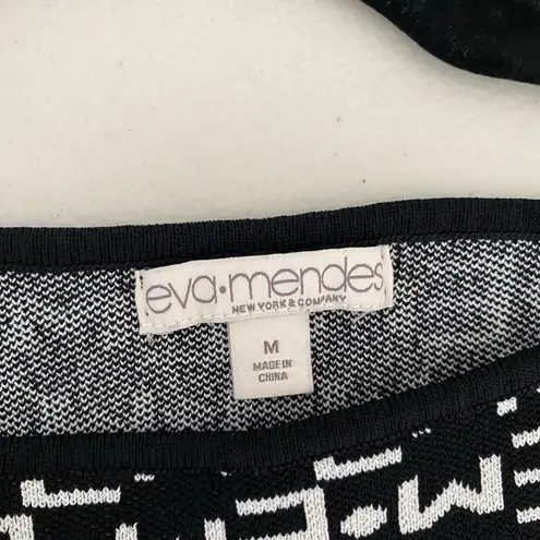 Eva Mendes New York & Company Black White EM Cropped Sweater Medium