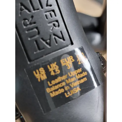 Naturalizer Luisa Dress Heel Sandals Women's 7M Black Patent Leather Buckle