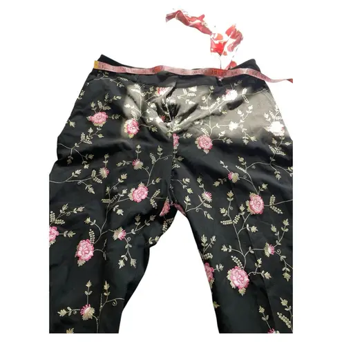 Karen Kane EUC Lifestyle Petites black/pink floral embroidered cropped pants 14P