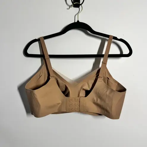 Honeylove Crossover Bra Sz XL Beige Nude Wireless Lite Padding Comfort Adj Strap Tan