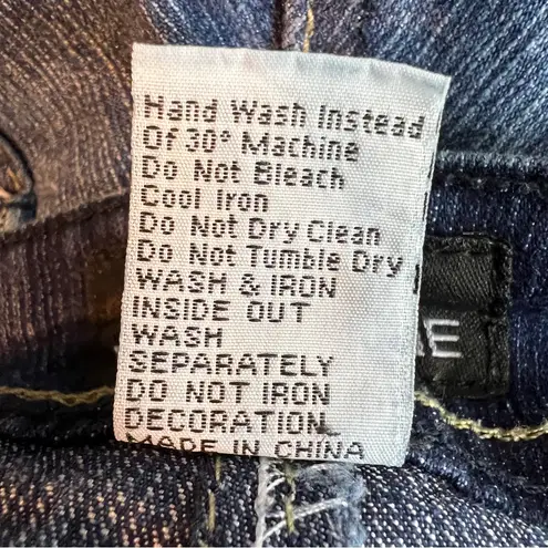 MARIANNE Size 16 Blue Denim Capri Jeans 5 Pockets Embroidered Back Pockets