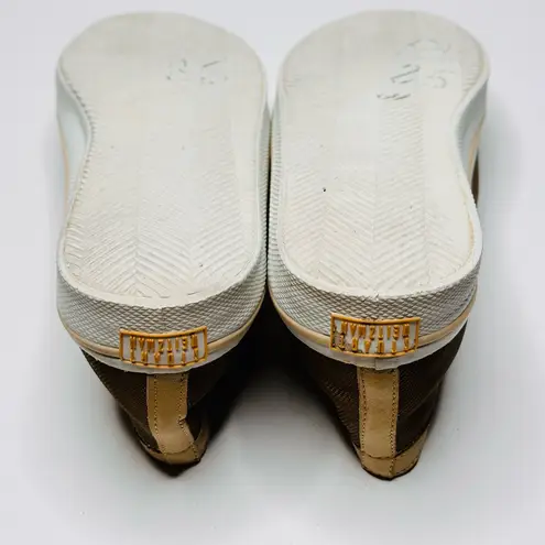 Stuart Weitzman  Women’s Gold Mesh Low Top Round Toe Trainers Sneakers Shoes