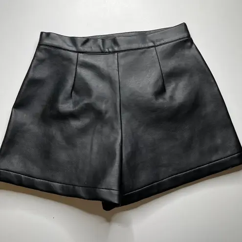D'Mode Classix Black Pleather Skort Juniors 9 Size undefined