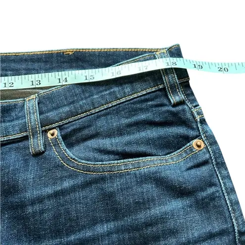 Duluth Women's Straight Leg Jeans Size 16 Blue Denim Classic Style inseam 29