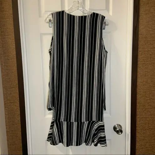 FATE. NWT by LFD Black Striped Cold Shoulder 3/4 Sleeve Dress S