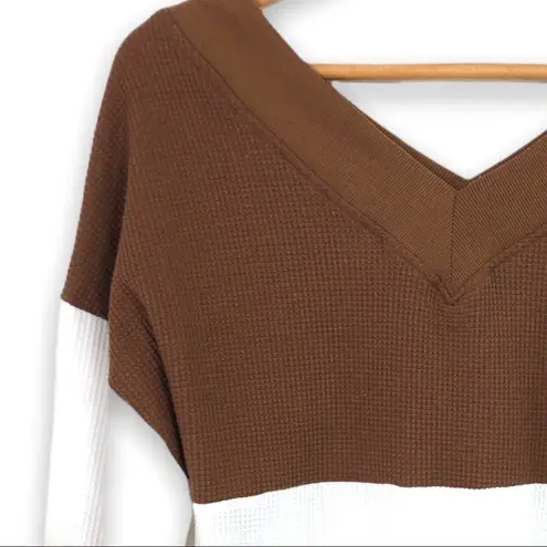 Brown / White / Tan Color Block Waffle Knit V