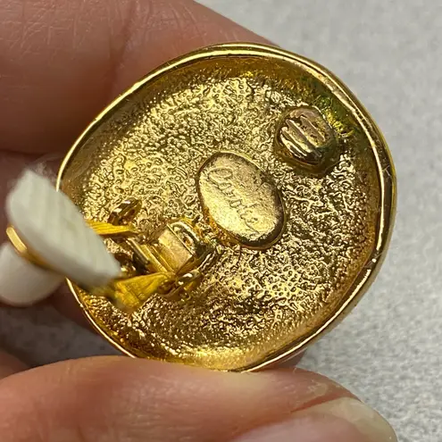 Vintage Classic Gold Tone Faux Pearl Button Clip On Earrings Style