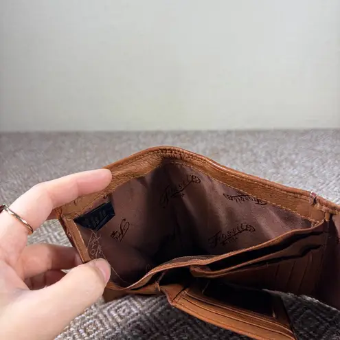 Fossil Vtg  Wallet Distressed Pebbled Leather Brown Bi-fold Maddox Minimal Casual