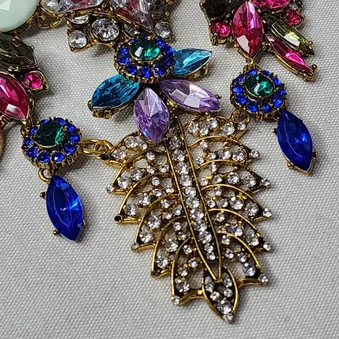 Mixed Media Statement Necklace with Earrings Gold