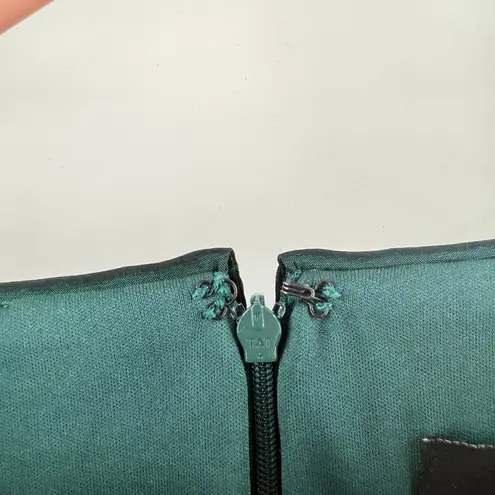 Alex Evenings Dress Size 4 Emerald Green Taffeta Sheath Cocktail Wedding Formal