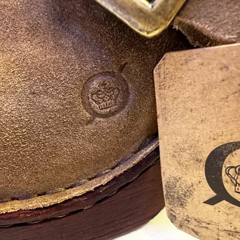 Born BR0036217 Suede Clogs Mules Heels Brown Buckle Size 8M Comfort NEW WITH TAG