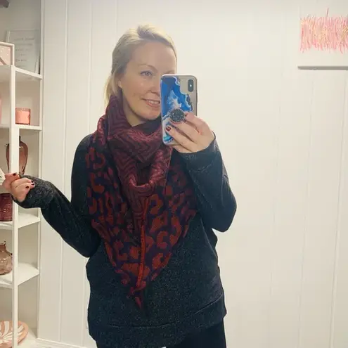 Boutique Reversible Triangle Scarf Leopard Red NEW