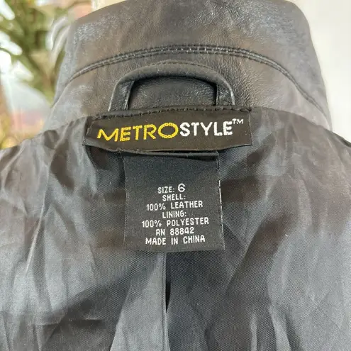 MetroStyle Black 100% Leather Blazer Jacket Women's Size 6 Long Sleeve 2 Buttons - Image 8