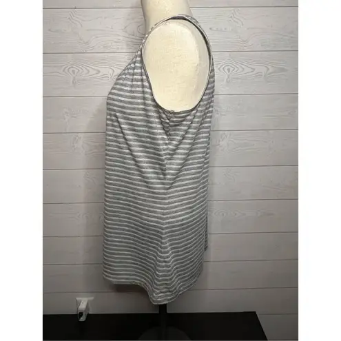Liz Sport gray striped tank top Size Medium
