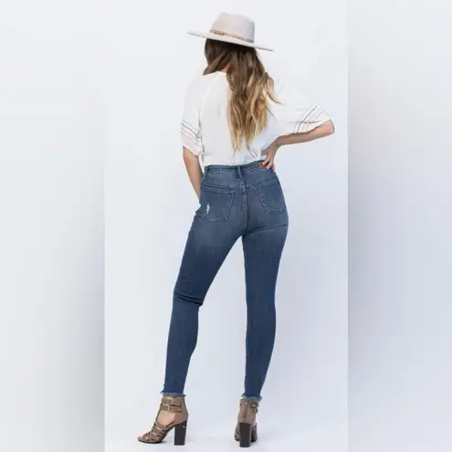 Judy Blue High Rise Skinny Tummy Control Jean with Distressed Hem size 15 / 32
