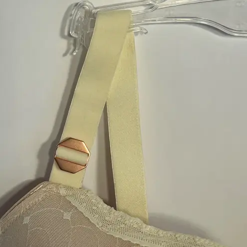 OMNIA Opal Collection Full Coverage Bra 36J Beige Jacquard Underwire Adjustable Tan Size undefined