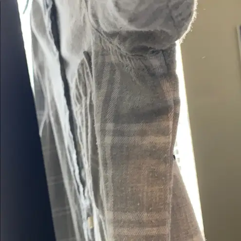 Old Navy  Flannel Shirt Gray/White Plaid Size Medium