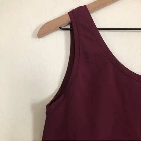 Activewear Athletic Sports Maroon Red V