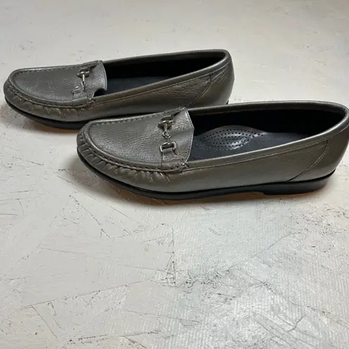 SAS San Antonio Shoemakers Silver Leather Loafers Comfort Foot Bed Women's 9.5