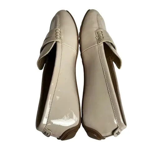 Sam Edelman  Loafers Shoes Size 7.5 Beige Womens Patent Leather Tucker Penny