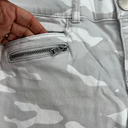 Democracy "Ab"Technology Gray Camouflage Tummy Control Ankle Jeans Size 6