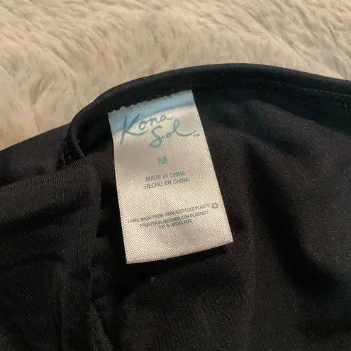 Kona Sol ‎ Bikini Top Women's Size Medium Black Triangle Side Cut Out Top Only