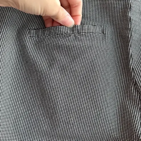 Emma & Olivia Black and White Houndstooth Print Cropped Ankle Pants, Size Small