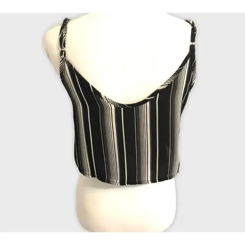 Revamped  Striped  V-neck Flowy Crop Blouse