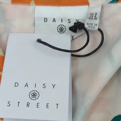 NWT | Dolls kill x Daisy Street Sunflowers Self Tie Cropped Top White