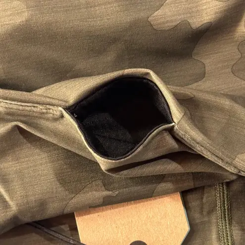 prAna Medium Layna Shorts Sage Camo Hi-Rise Hidden Pocket Stretch Elastic Waist