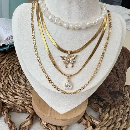 18K Gold plated moth Butterfly Necklace Stainless Steel womens jewelry Gift White