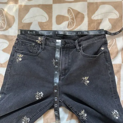 Driftwood | Giselle Embroidered Distressed High Rise Jeans Black Wash | Size 28