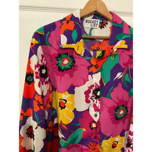 Bucket List Colorful Collared Long Sleeve Floral Button Down Blouse, S