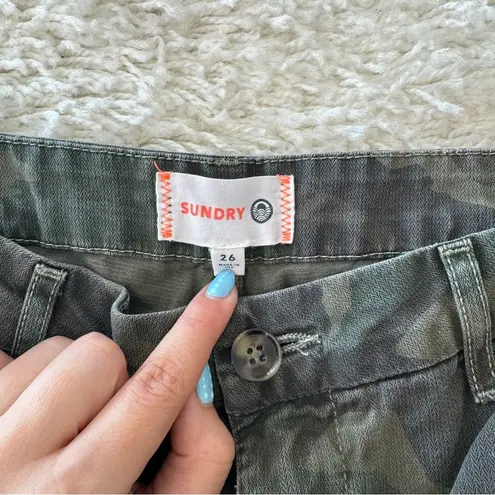 Sundry ‎ Anthropologie Zip Camo Joggers Sz 26