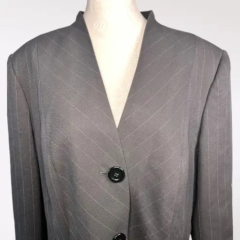 Tahari Arthur S. Levine Pinstripe Blazer Jacket Black Size 18