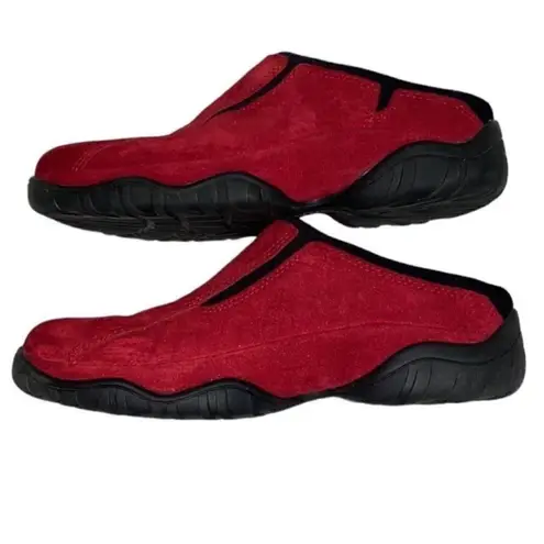 Hush Puppies  Women's Red 360 Leather Slip on
Shoes(Size 6W)