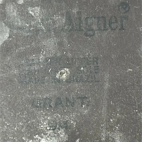 Etienne Aigner “Grant” Leather Sandals Size 9 Medium