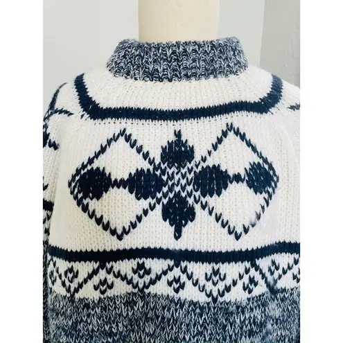 Vintage Nordic Snowflake Fair Isle Sweater XL Blue White Chunky Knit Winter