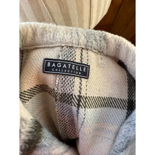 BAGATELLE COLLECTION Women Plaid Shacket Jacket Beige Blue Green Button Size S Tan