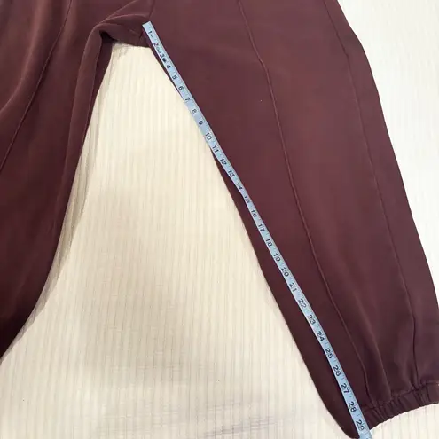 Nike  Therma Fit Dark Maroon High Waist Women's Jogger Elastic Waist Size Large - Image 9