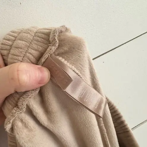 SKIMS Women’s Large Brown Velour Velvet Jogger Pants