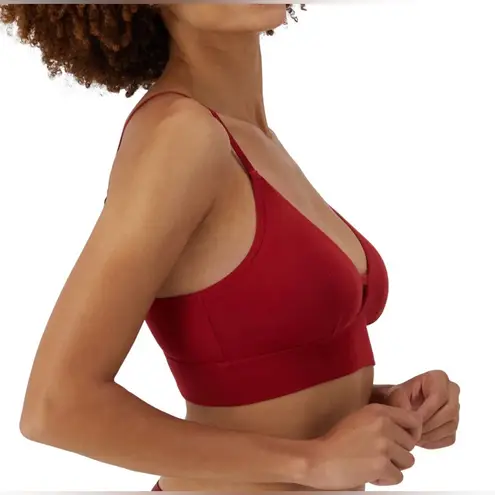 Hanes NWT - Supersoft Longline Bralette.