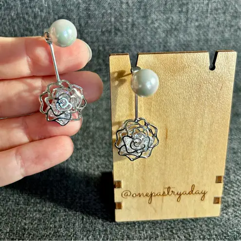 Sparkly, Rose Stud Drop Fashion Earrings, Silver, Pearl Silver